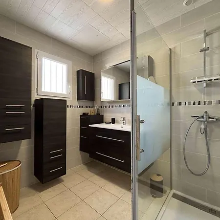 Maison De Proche - 5 Personnes - Pierre D'oleron- Spo0000-018